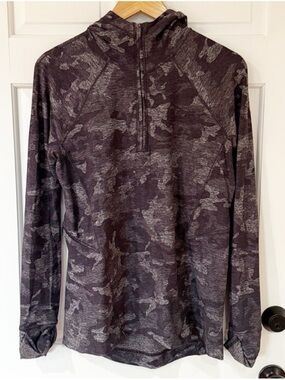 Lululemon Pullover with Hood Warm Stabilizer 1/2 Zip Camo Size 6